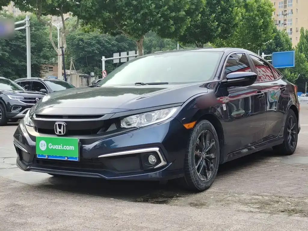Honda Civic — фото 7