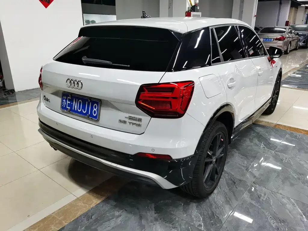 Audi Q2L 2021 из CN, фото 5