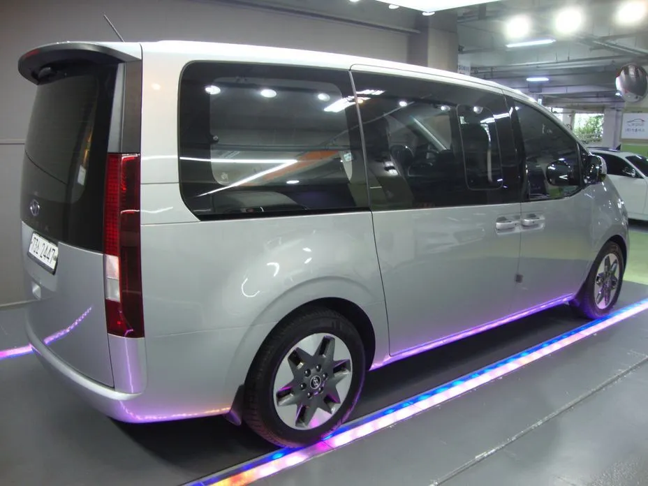 Hyundai Staria — фото 10