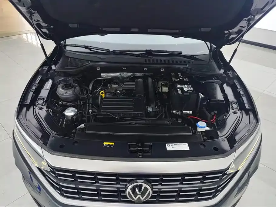 Volkswagen Passat — фото 10