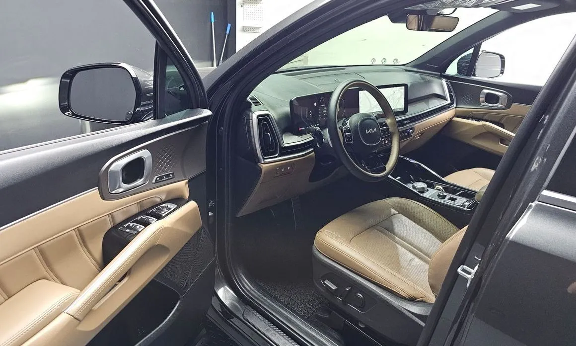 Kia Sorento — фото 6