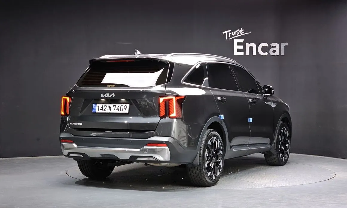 Kia Sorento — фото 9