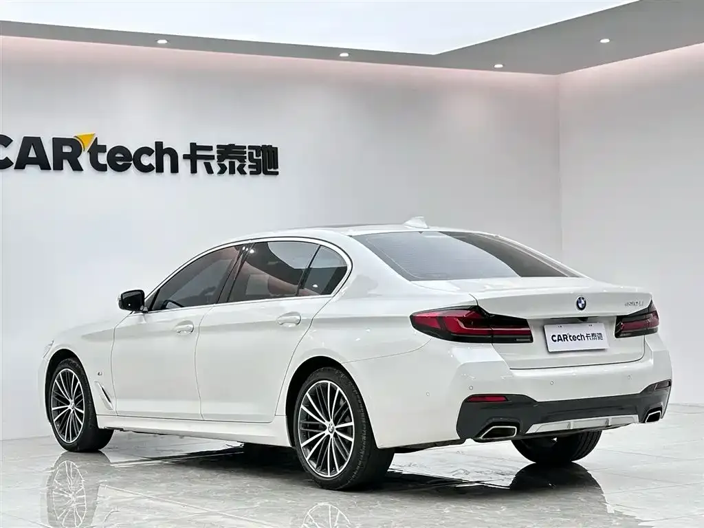 BMW 5 Series — фото 10