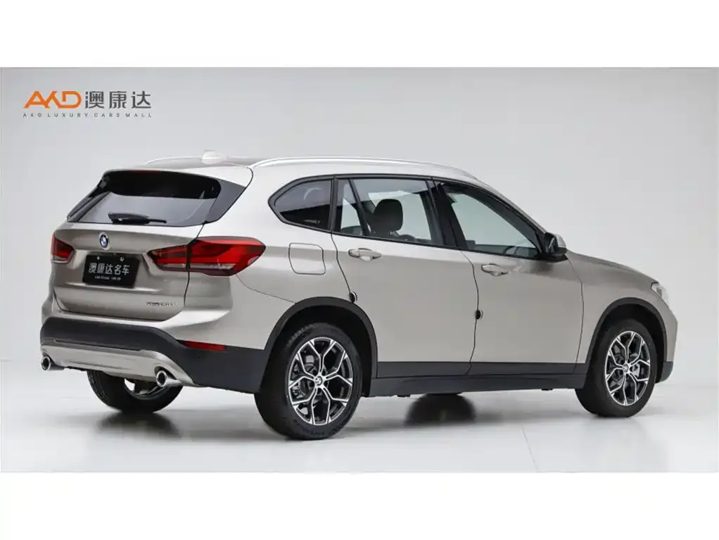 BMW X1 — фото 5