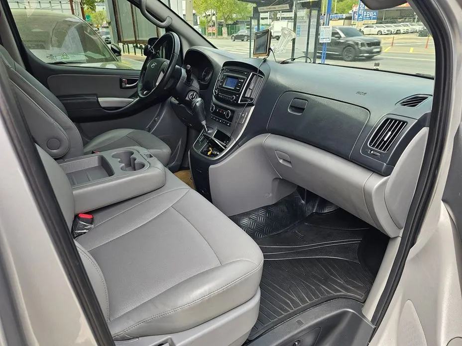 Hyundai Starex 2021 из KR, фото 10