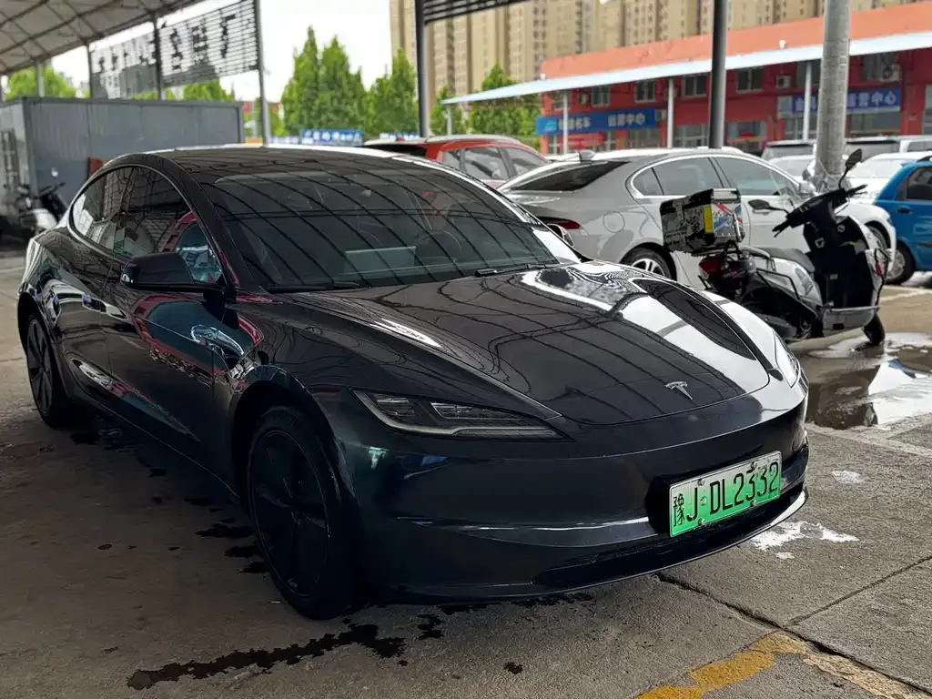 Tesla Model 3 — фото 6