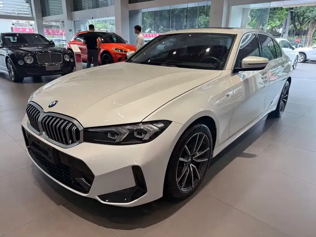 BMW 3 Series — фото 1
