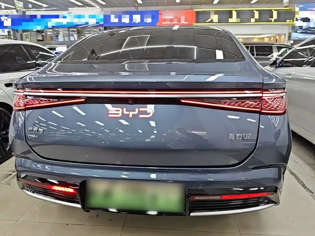 BYD Seal 07 DM-i — фото 10