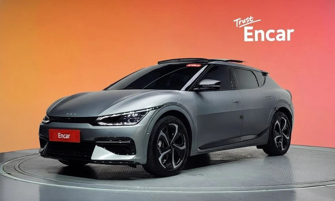 Kia EV6 — фото 1