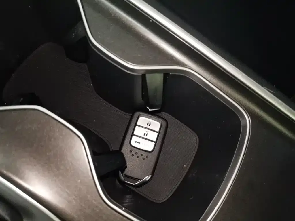 Honda Accord — фото 9