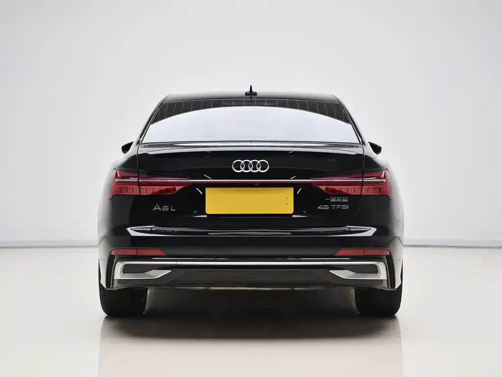 Audi A6L — фото 6