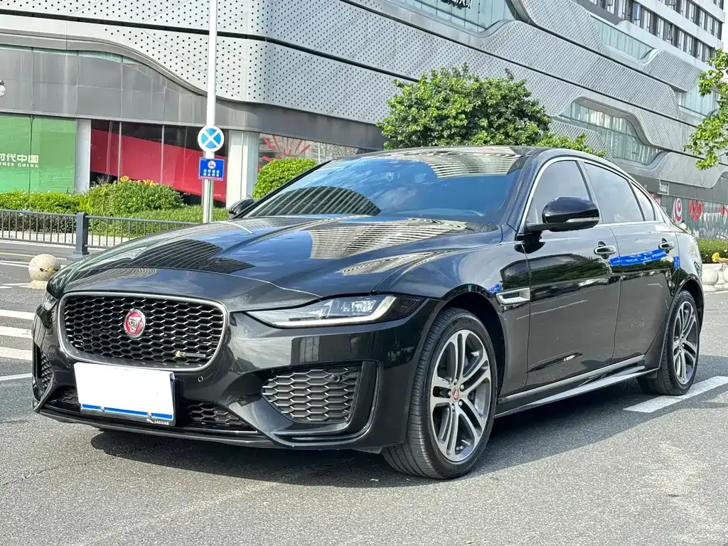 Jaguar XEL — фото 1