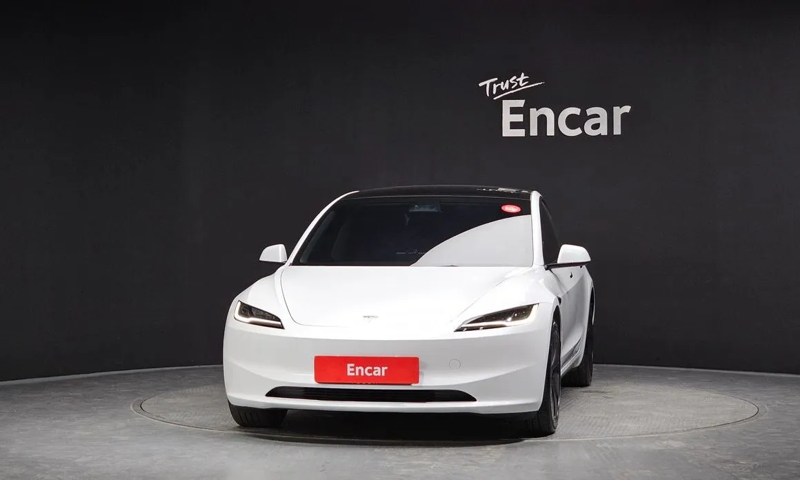 Tesla Model 3 — фото 3