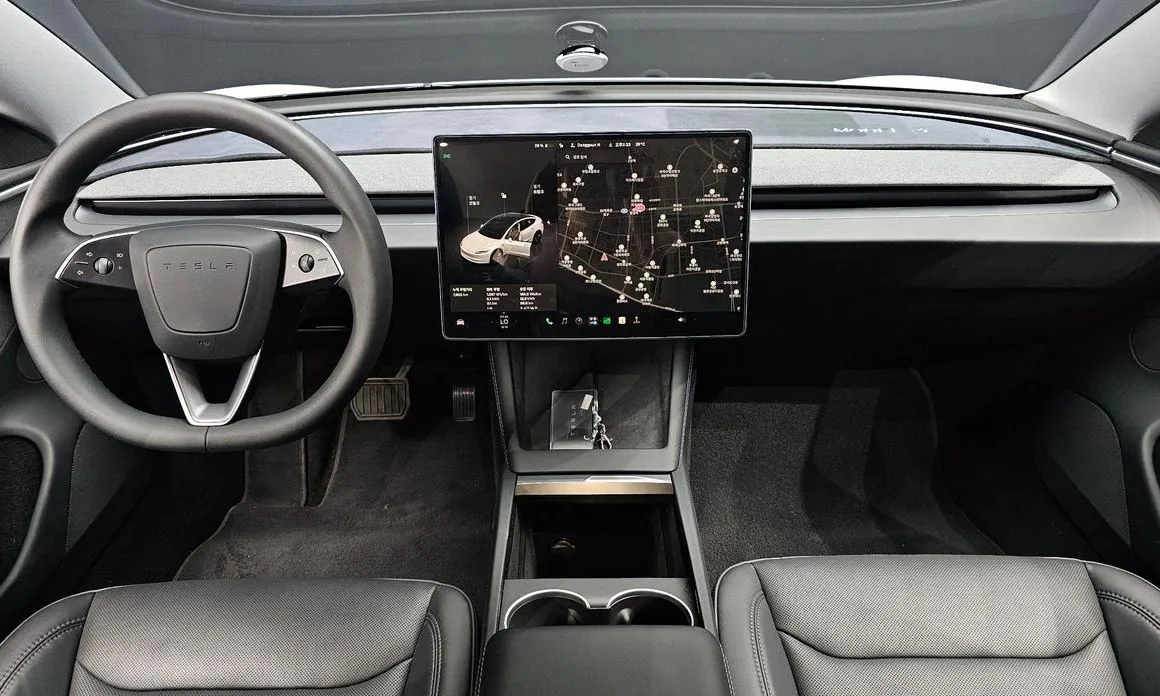 Tesla Model 3 — фото 7