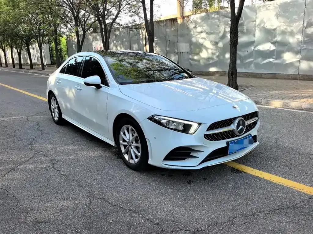 Mercedes-Benz A-Class — фото 1