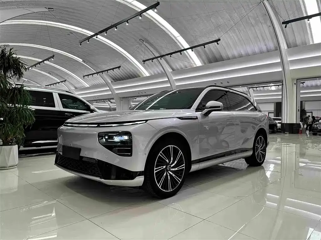XPeng G9