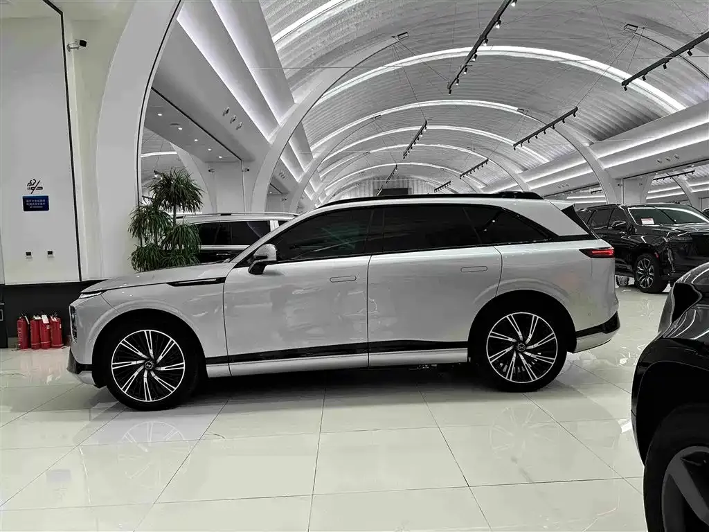XPeng G9 2023 из CN, фото 2