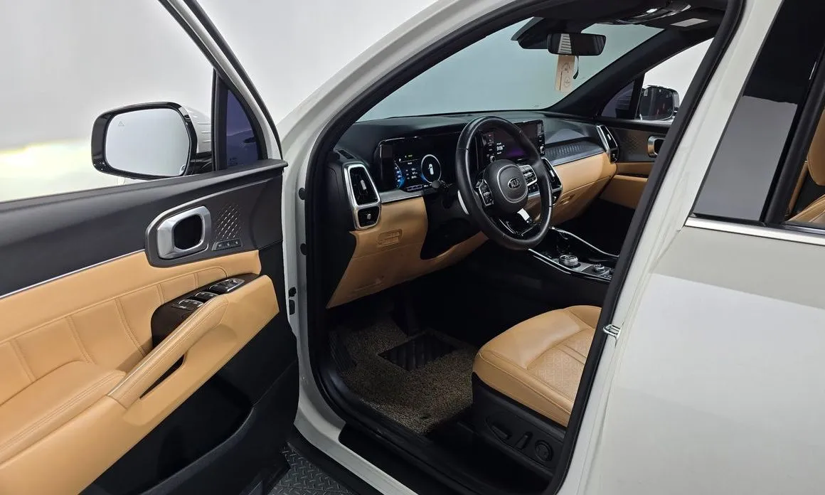 Kia Sorento — фото 8