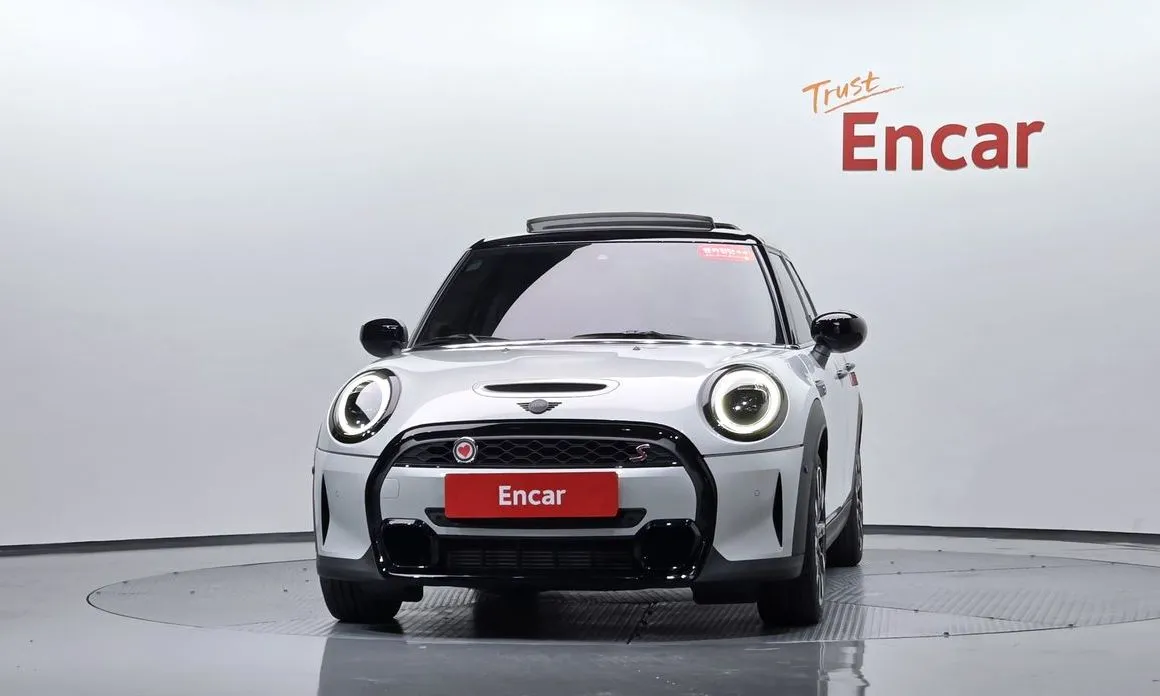 Mini Cooper 2023 из KR, фото 2