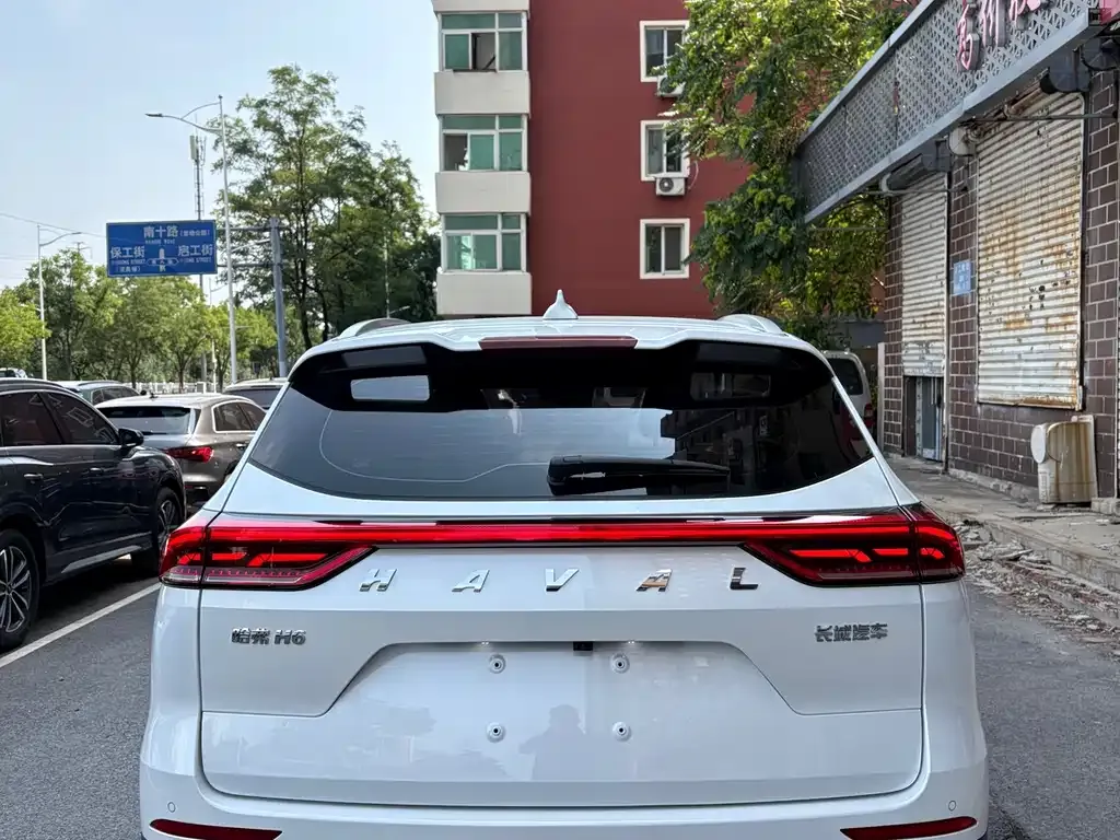 Haval H6 — фото 10
