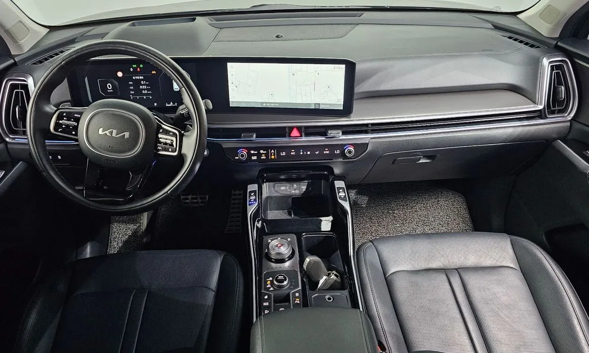 Kia Sorento — фото 9