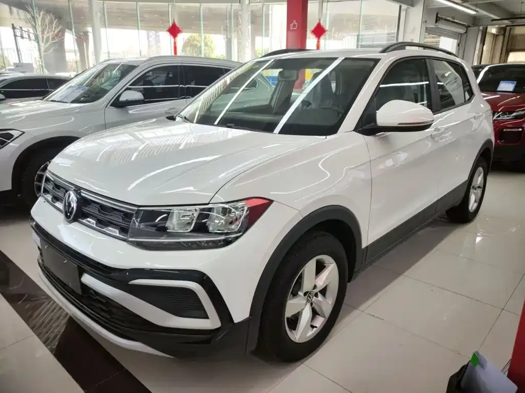 Volkswagen T-Cross — фото 1