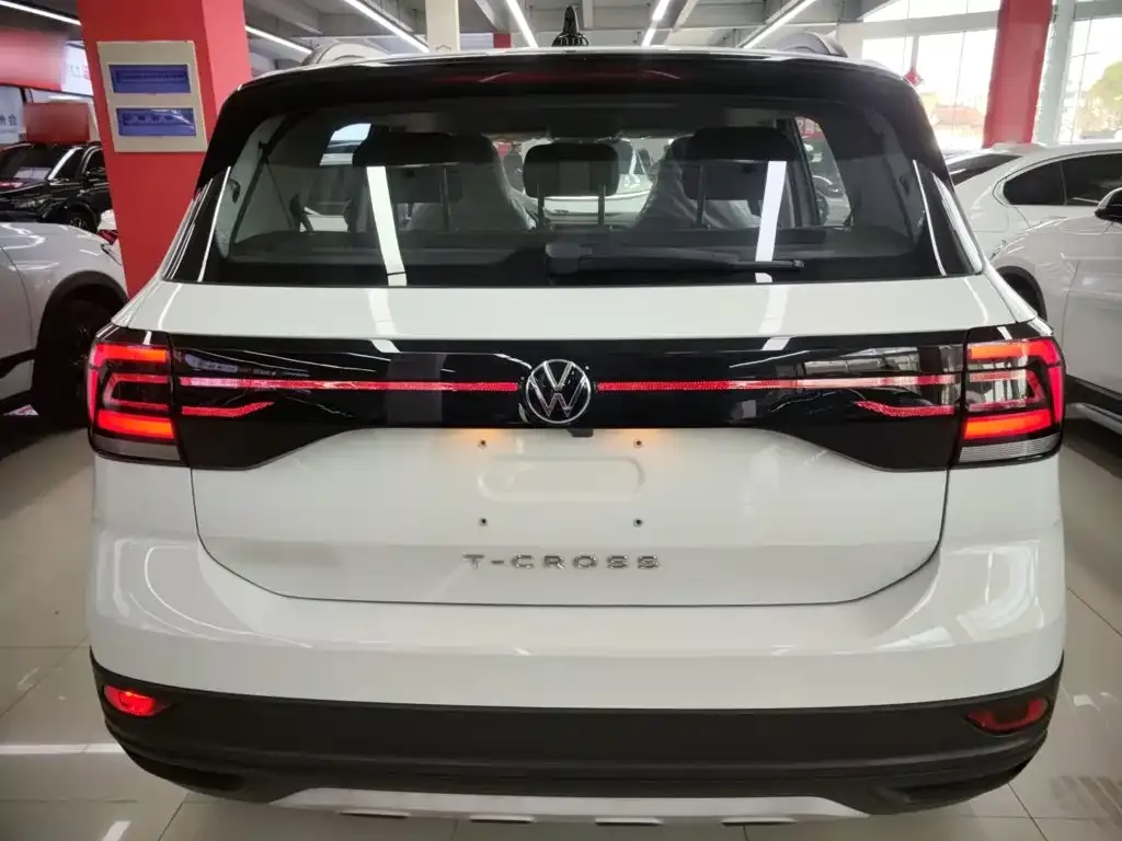 Volkswagen T-Cross — фото 8