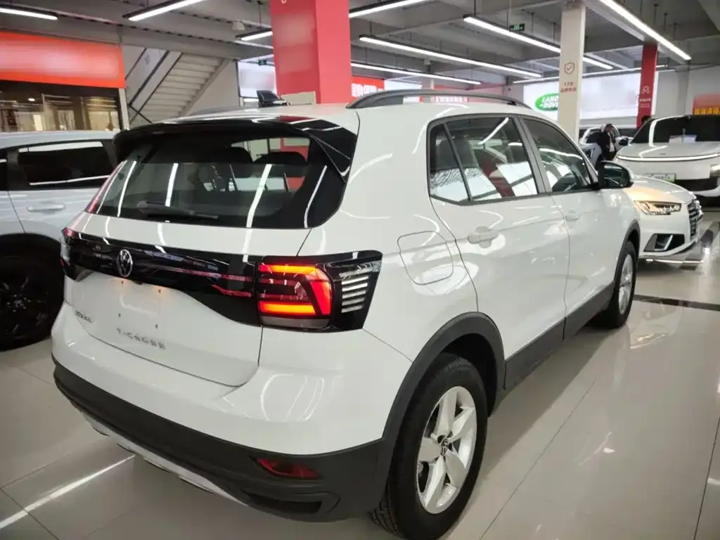 Volkswagen T-Cross — фото 4