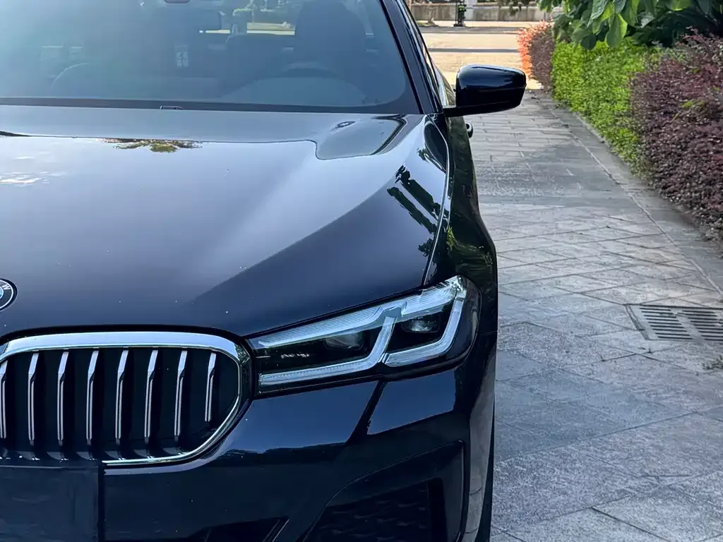 BMW 5 Series — фото 2