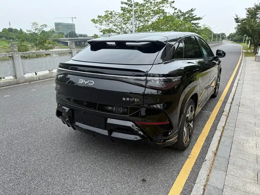 BYD Seal 07 EV — фото 10