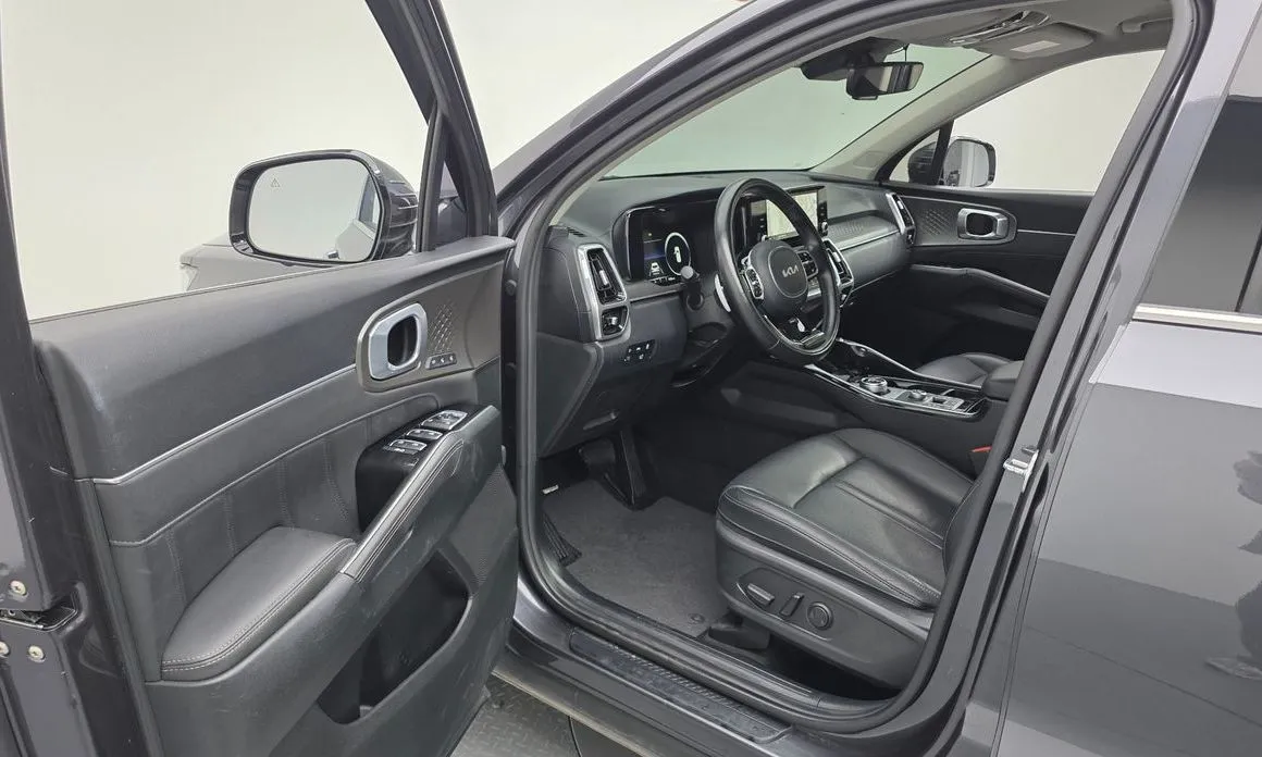 Kia Sorento — фото 6