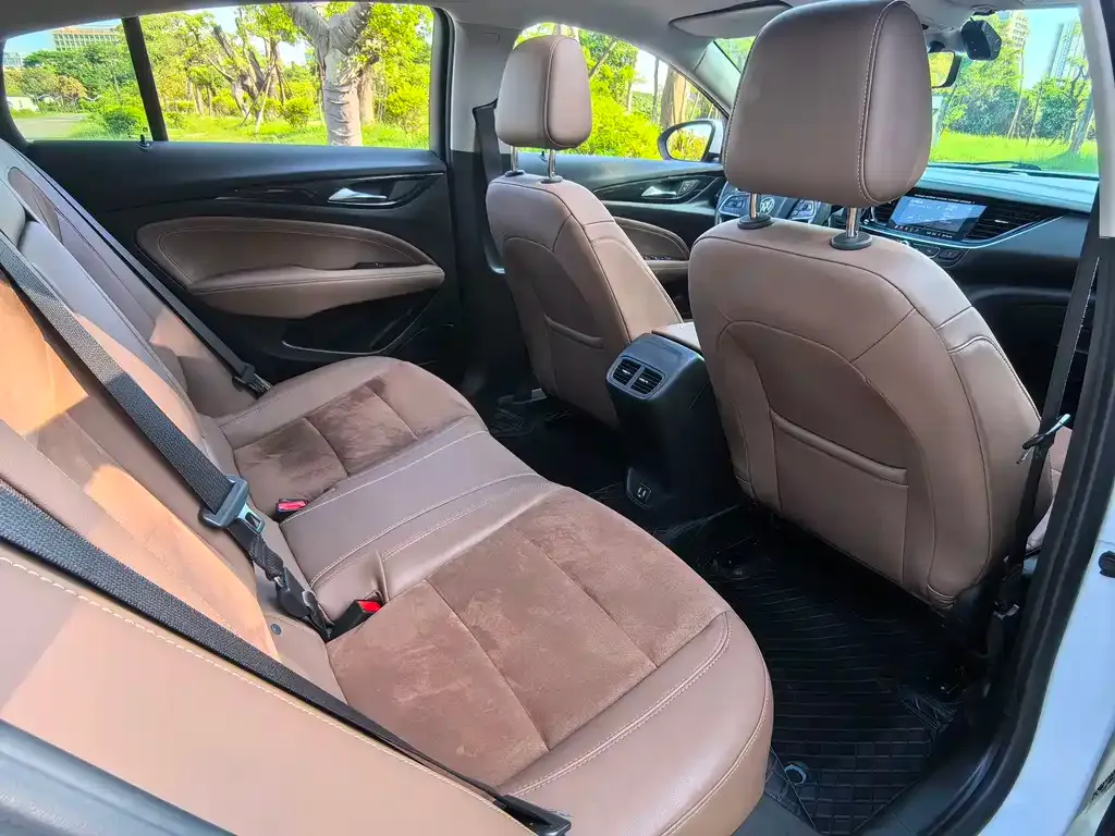 Buick Regal — фото 3
