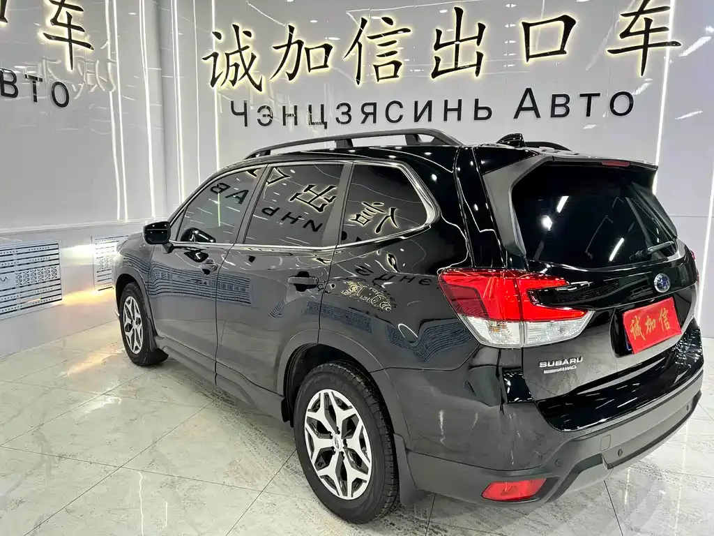 Subaru Forester — фото 7