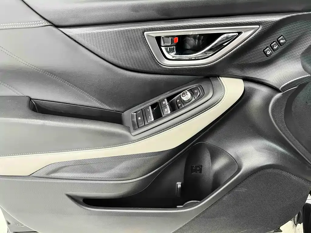 Subaru Forester — фото 10
