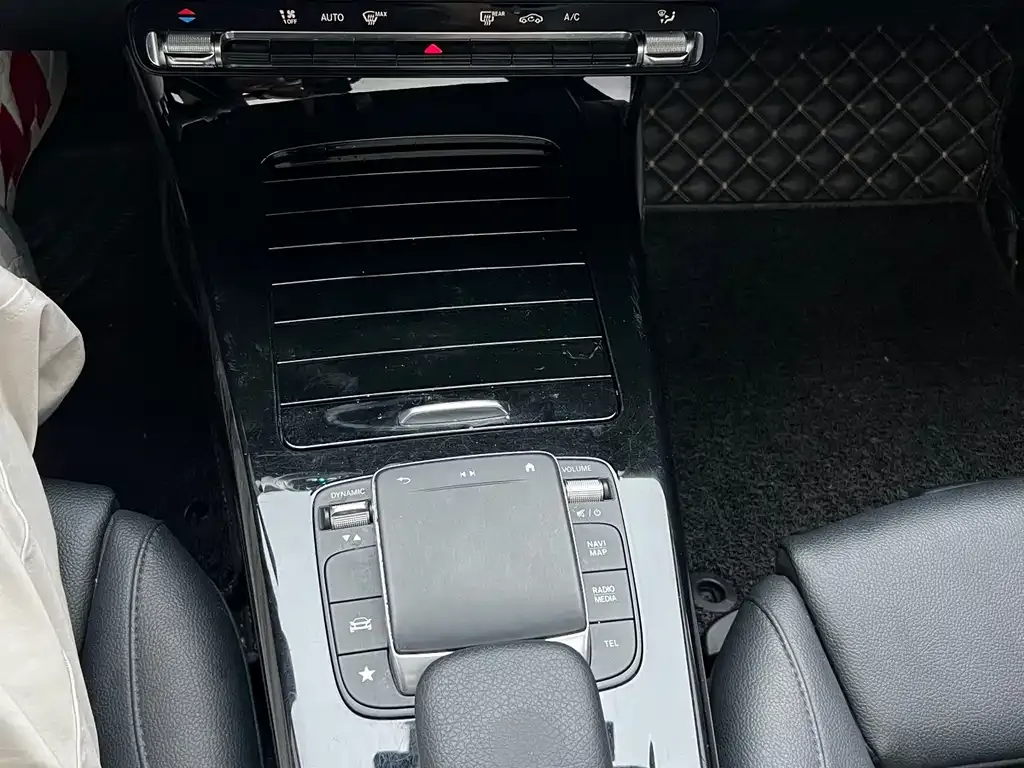Mercedes-Benz A-Class 2021 из CN, фото 6