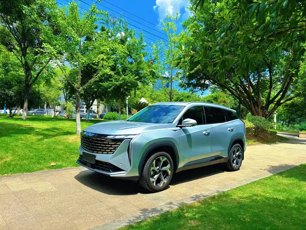 Geely Boyue L
