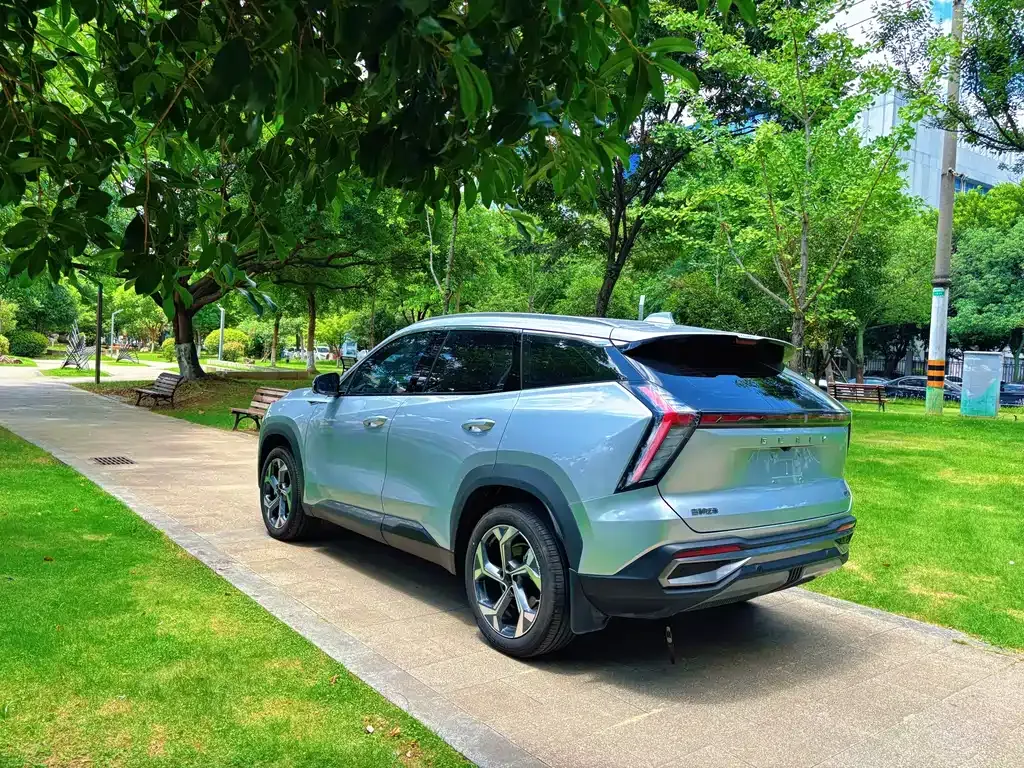 Geely Boyue L 2024 из CN, фото 4