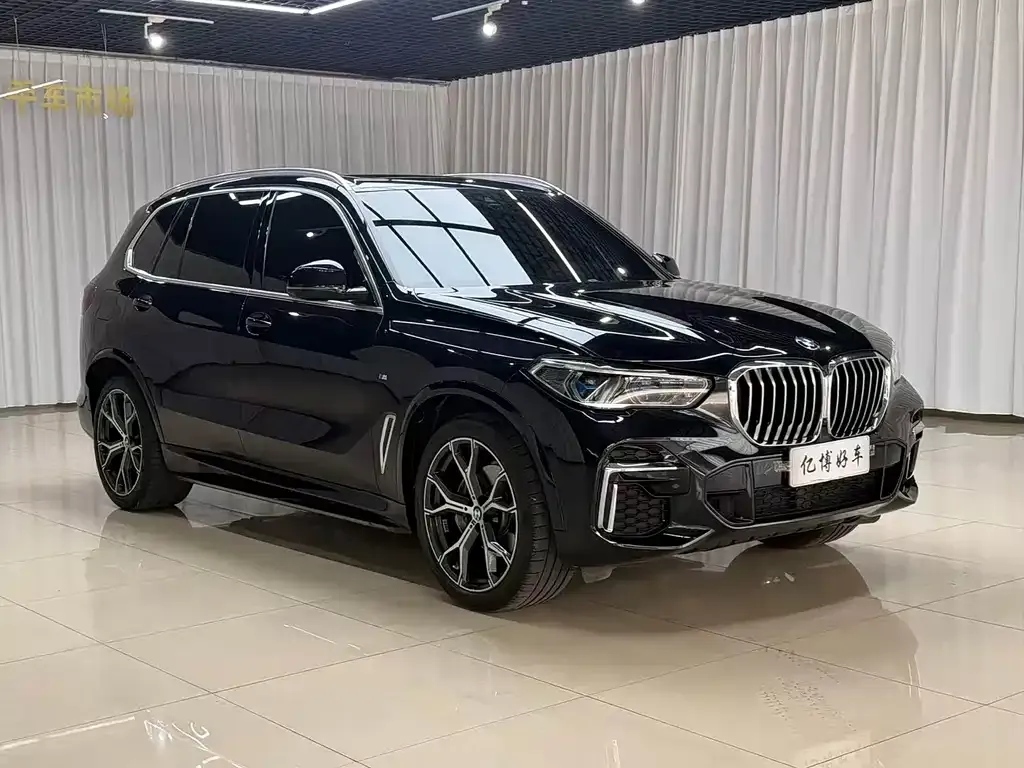 BMW X5 — фото 6