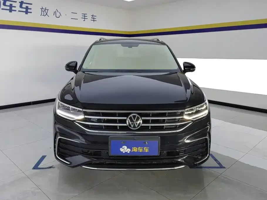 Volkswagen Tiguan L — фото 8