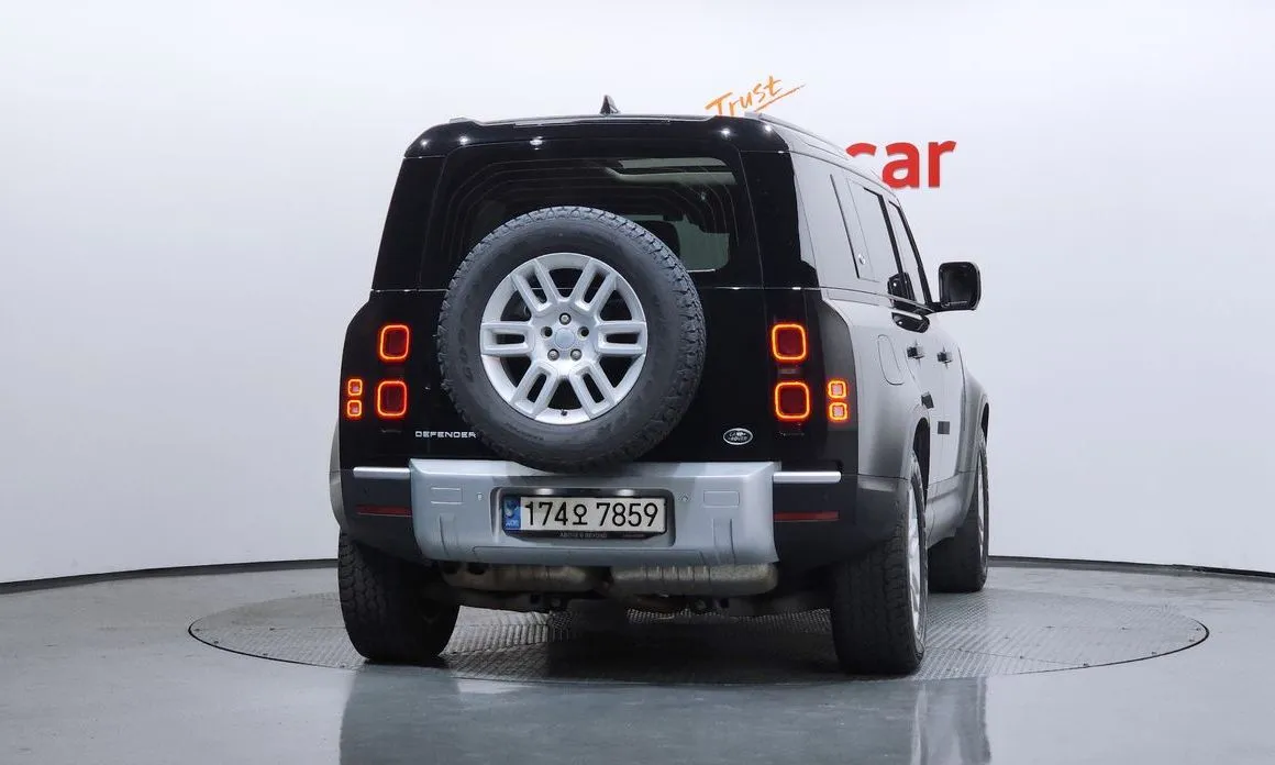 Land Rover Defender — фото 2