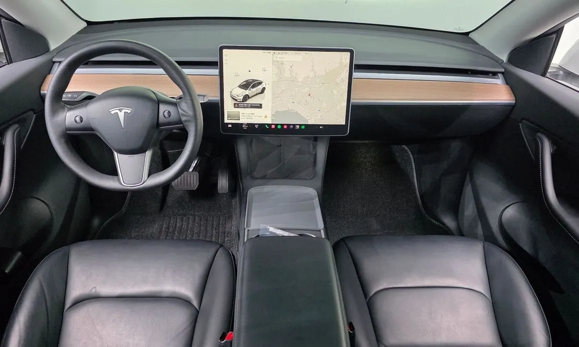 Tesla Model Y — фото 9