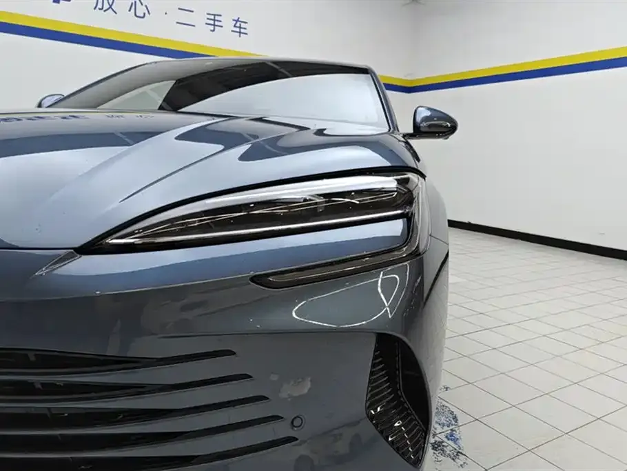BYD Seal — фото 6