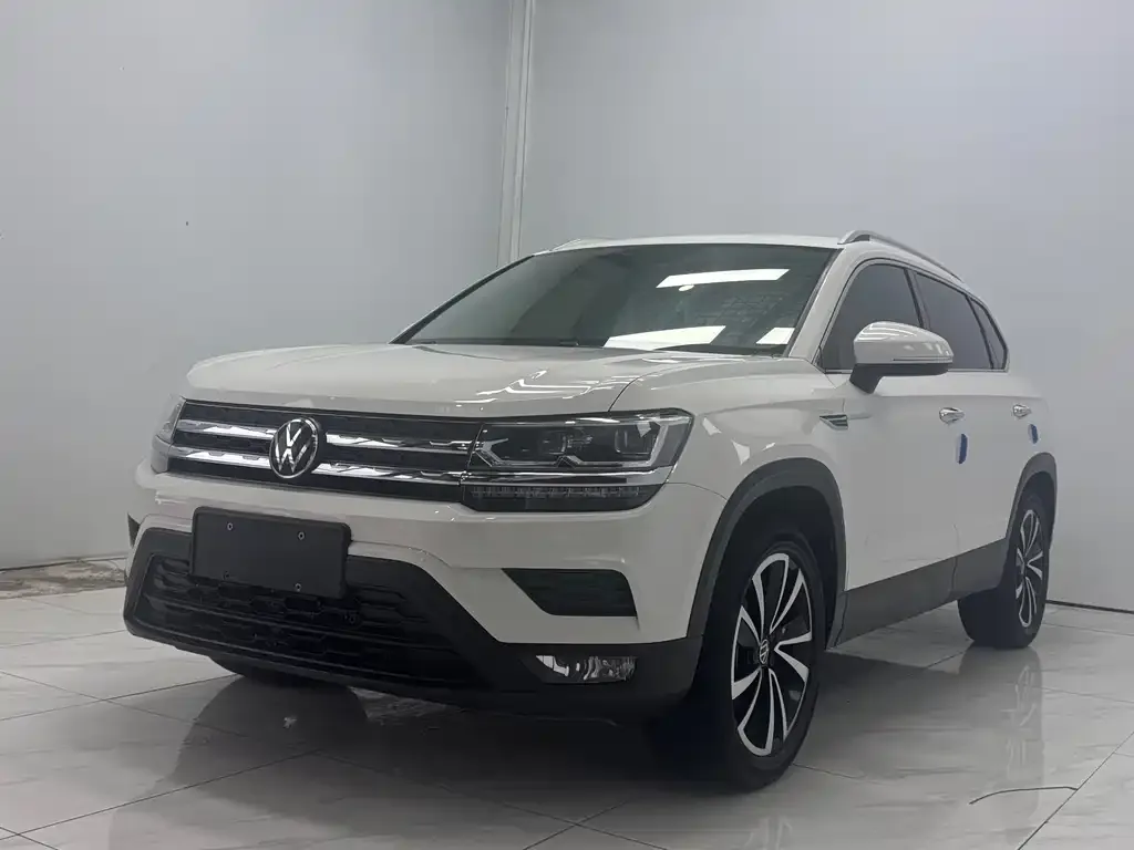 Volkswagen Tharu — фото 1