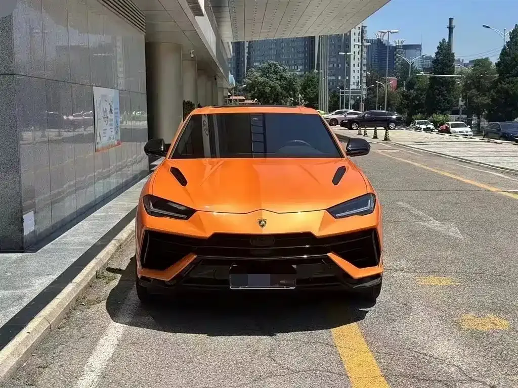 Lamborghini Urus — фото 9