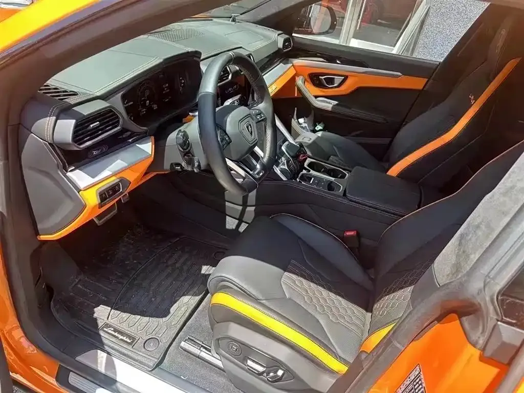 Lamborghini Urus — фото 7