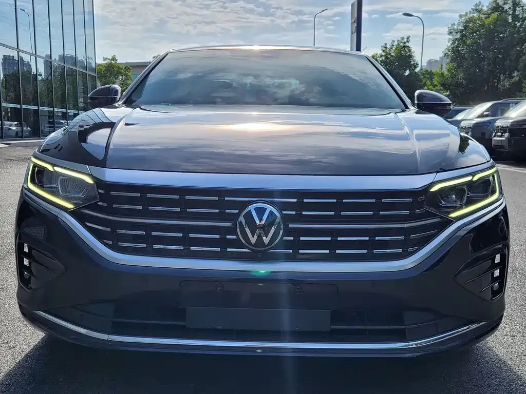 Volkswagen Passat — фото 5