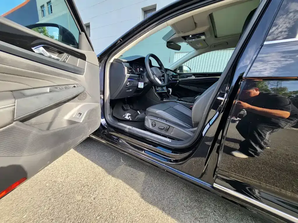Volkswagen Passat — фото 9