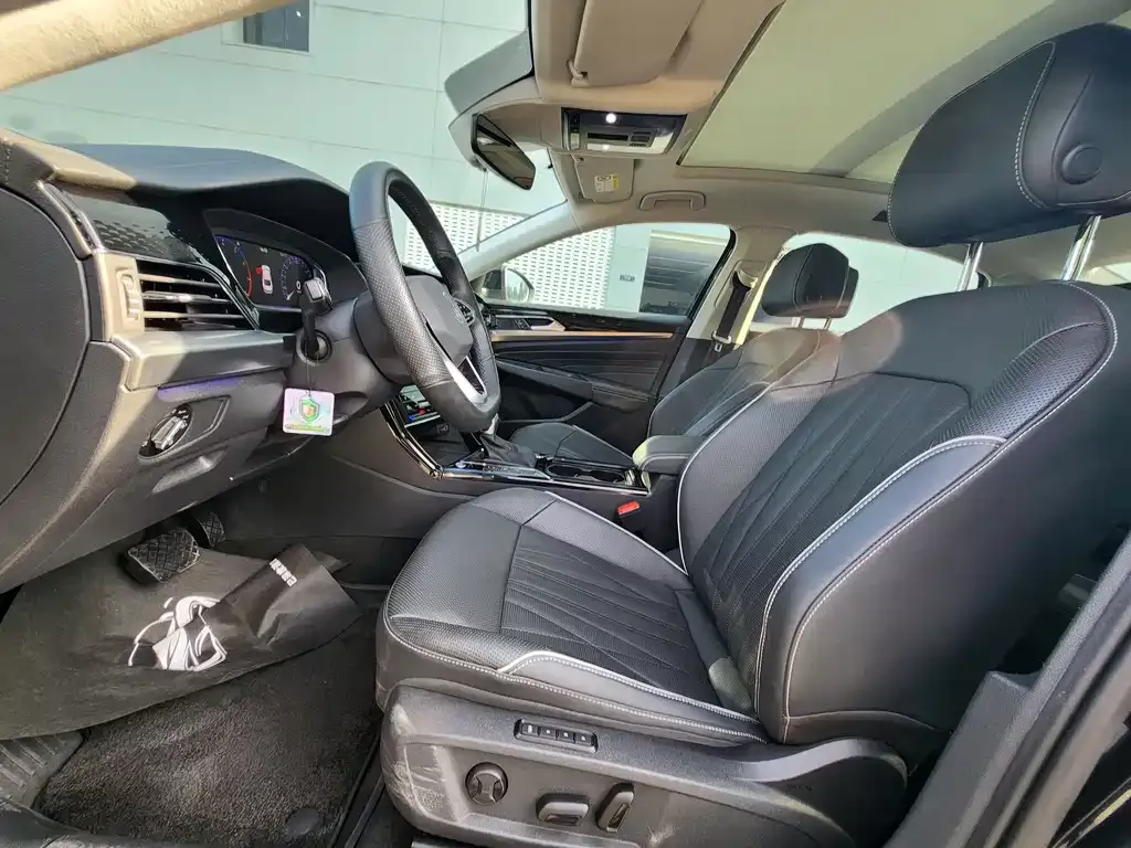 Volkswagen Passat — фото 4