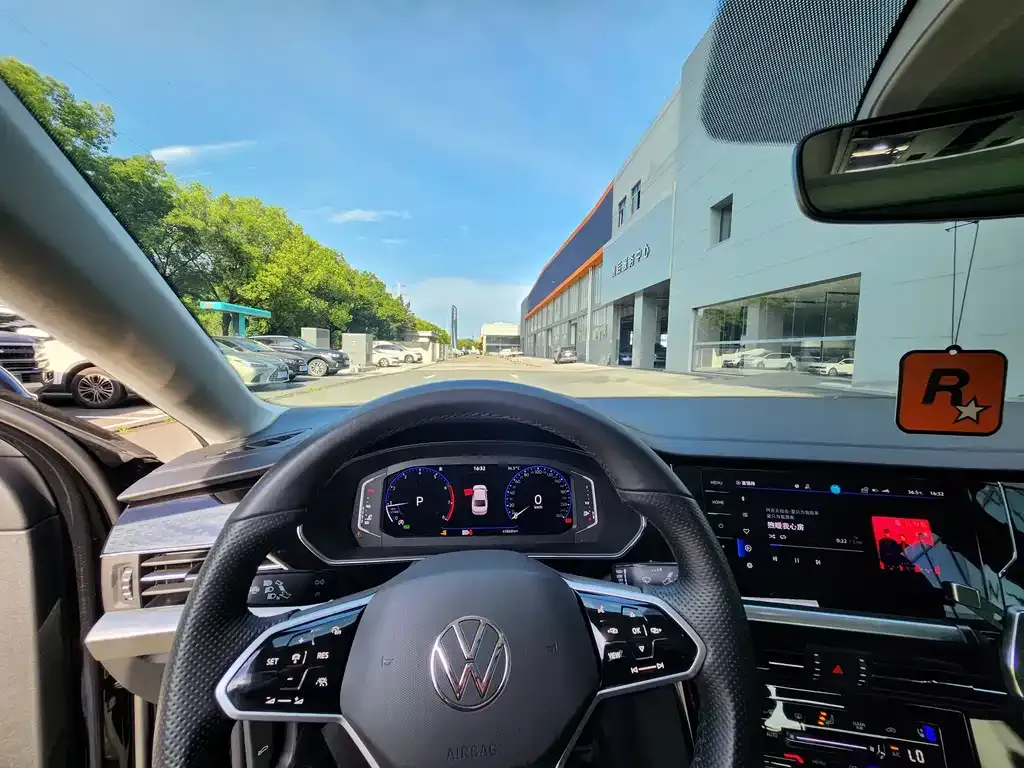 Volkswagen Passat — фото 2