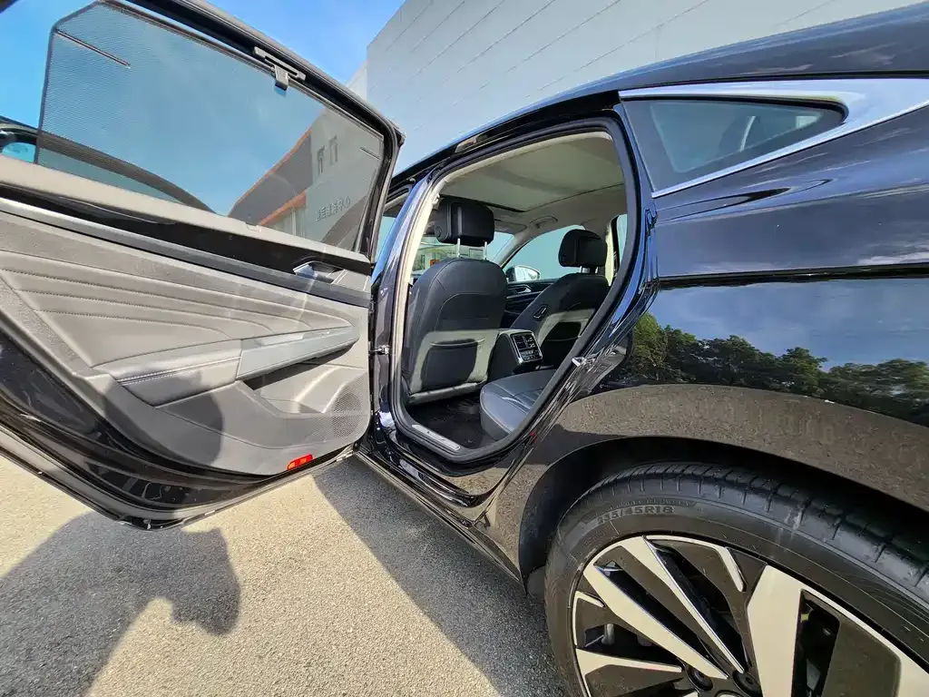 Volkswagen Passat — фото 3